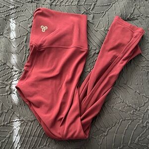 Aritzia Golden Leggings!